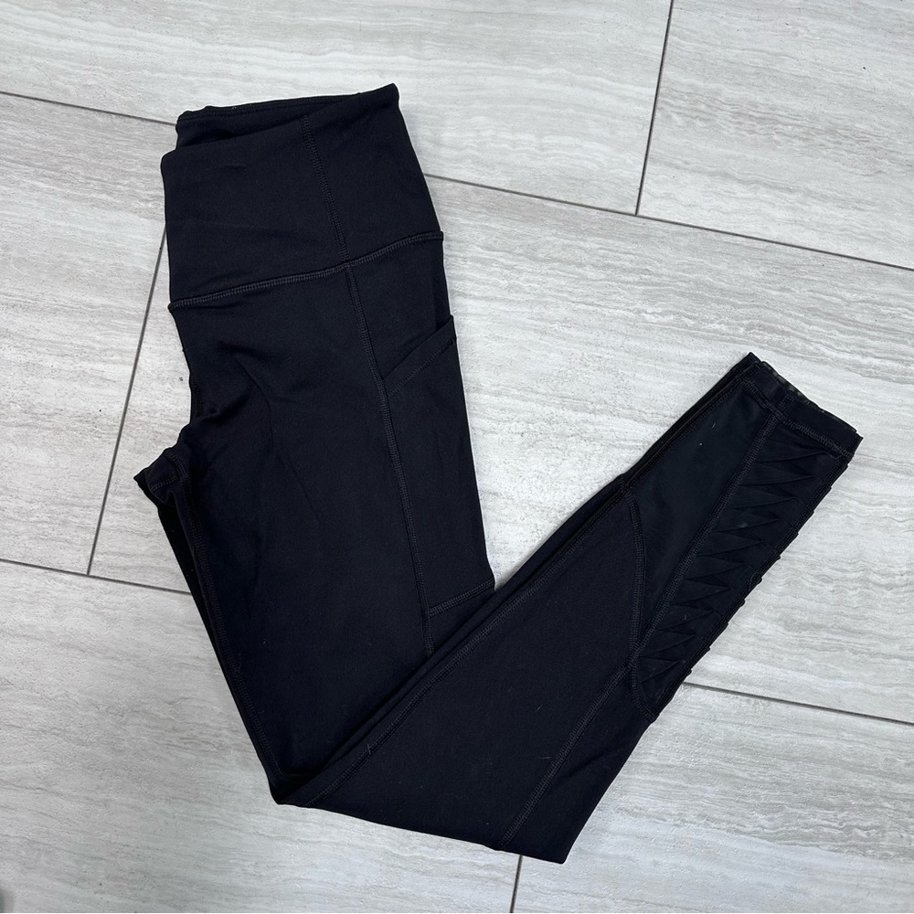 Black leggings
